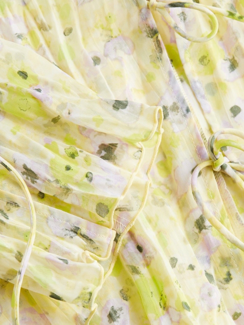 Like new! H&M Yellow/Green/Lavender Floral Tie-Front Blouse - Picture 4 of 16